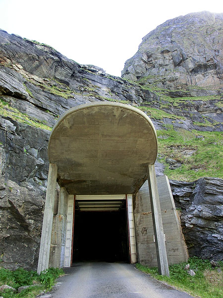Inngangspartiet til tunnelen.