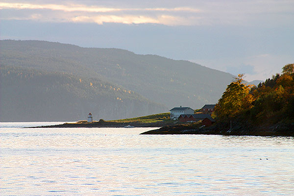 Utsikt sydover fra rasteplassen (I)