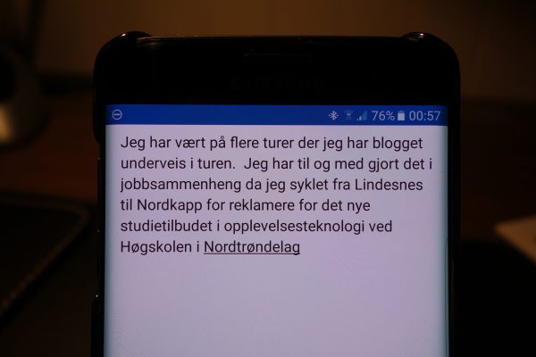 Her er jeg i gang med å skrive dette blogginnlegget (et bilde av skjermen på mobilen)