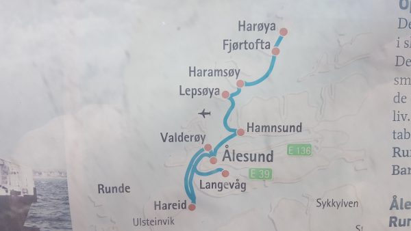 Rett fra Harøya til Ålesund eller øyhoppe på turen? 