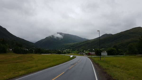 (13:20) Da skal jeg snart over et fjell. 