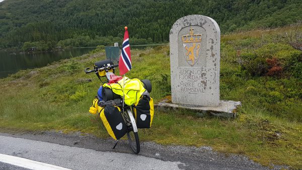 (15:30) Da er jeg kommet frem til Sogn og Fjordane. 