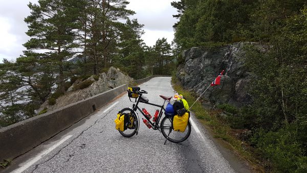 (10:24) Trange veier her på Bømlo. 